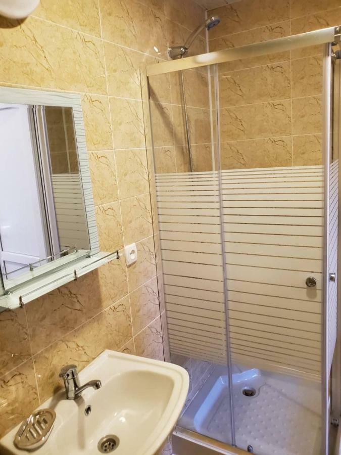 קוטאיסי Hostel Family מראה חיצוני תמונה